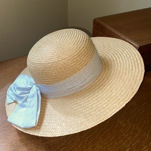 Laura Ashley 100% Straw Hat. Vintage 1986, Never Worn. Women’s small head size.